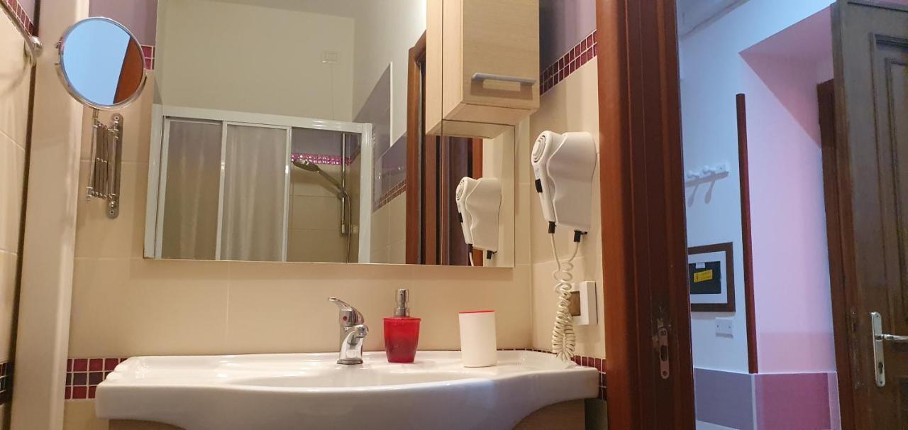 Domi 56 Apartment Rome Bagian luar foto